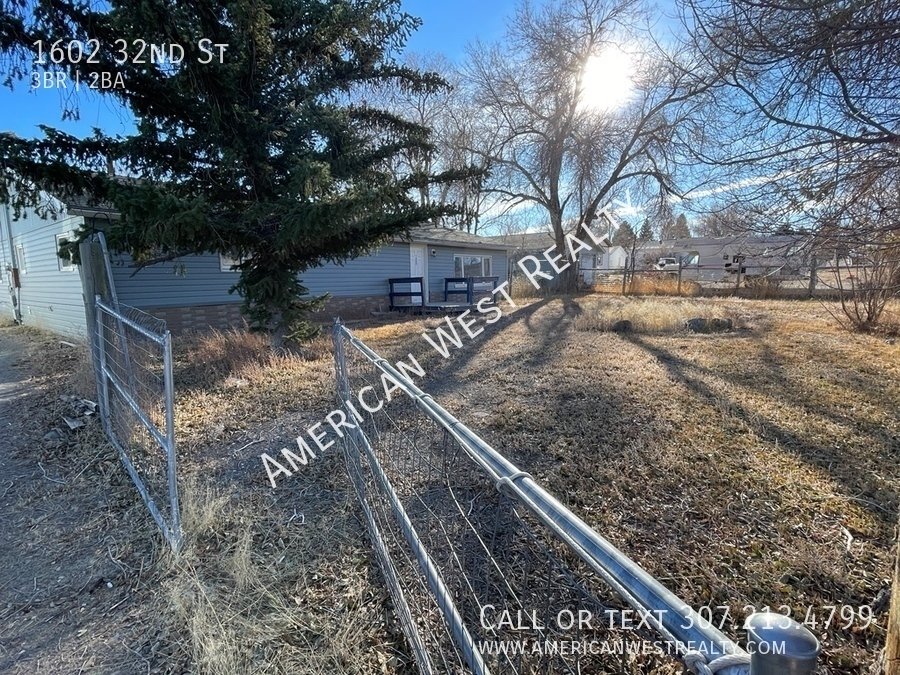 1602 32nd St property image