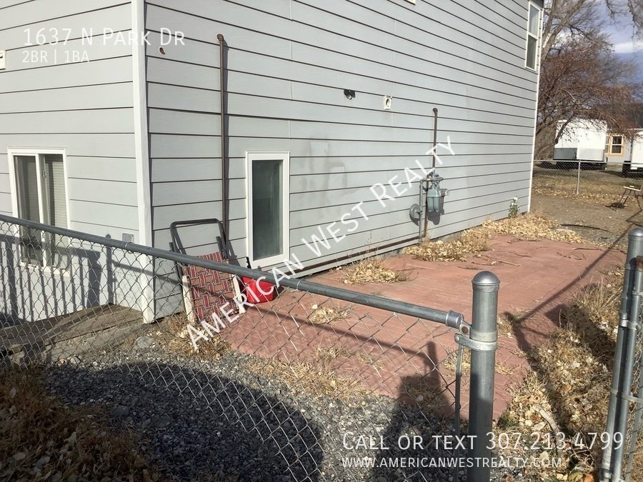 Downstairs, 2 Bed/1Bath Apartment property image