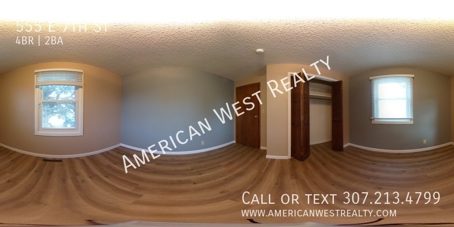 555 E 7th St property image