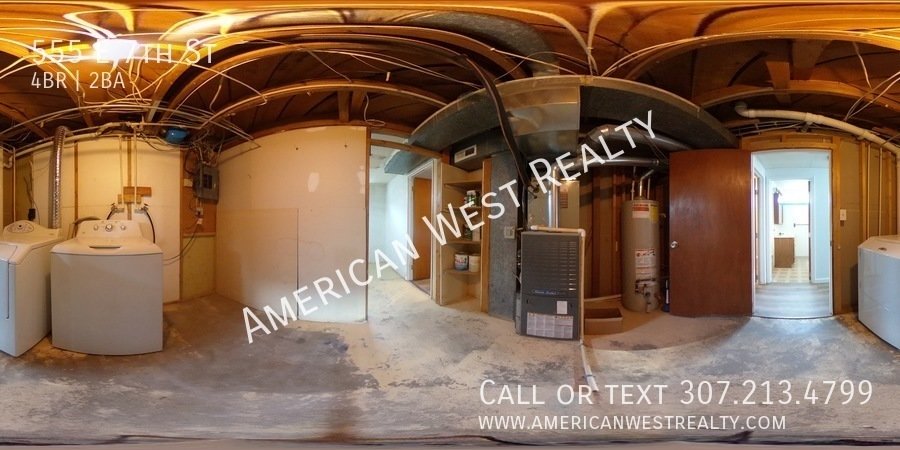 555 E 7th St property image