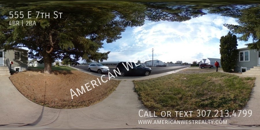 555 E 7th St property image