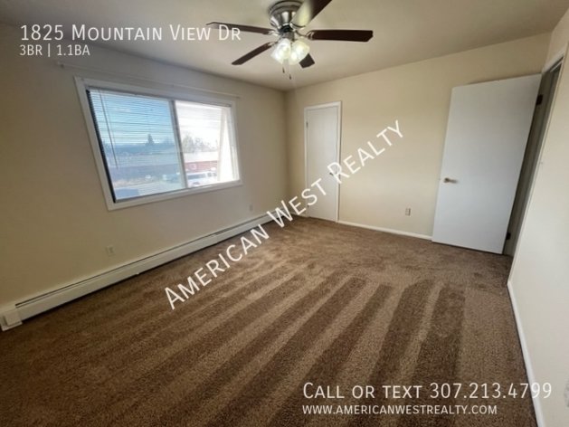 3 Bed, 1.5 Bath Townhouse property image