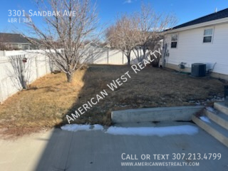 Large 4bed/3bath/2car property image