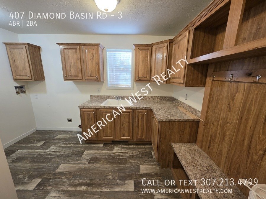 4bed/2bath country home property image