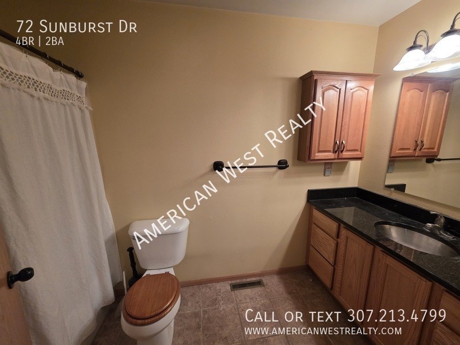 4bed/2bath pet-friendly house property image