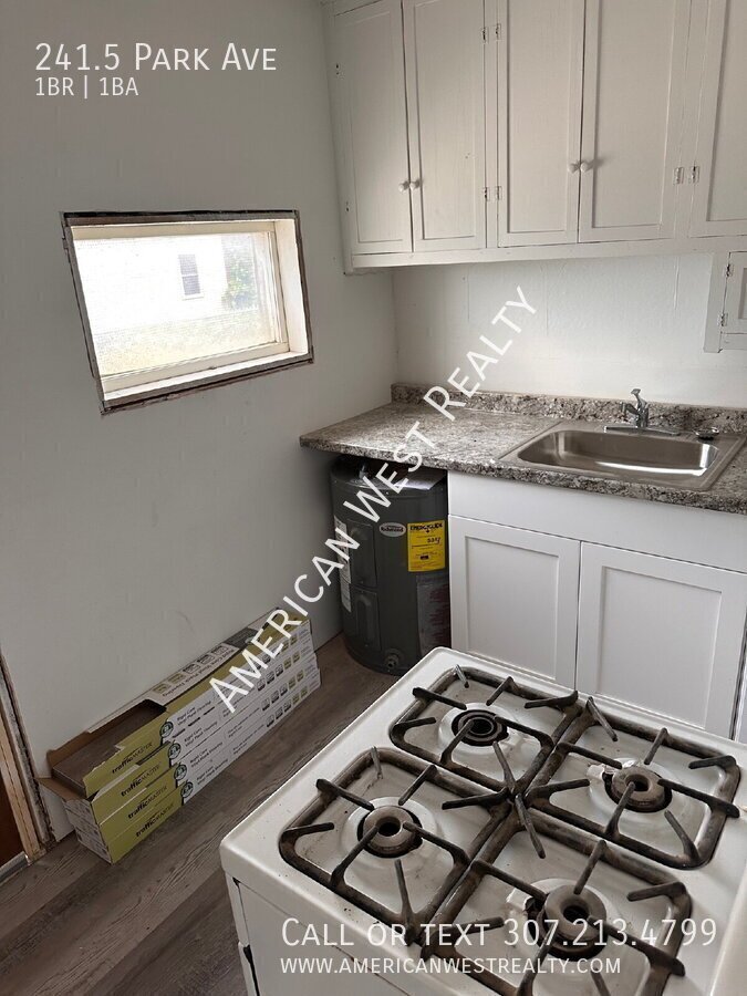 241 Park Ave
	2 bedroom property image