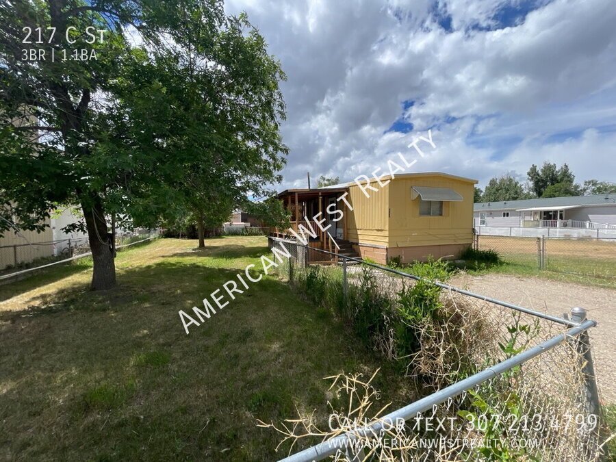 217 C St property image