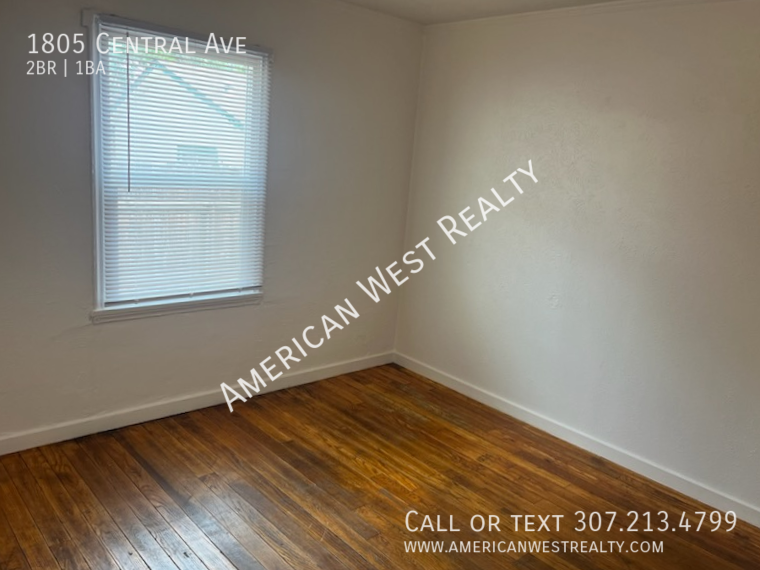 Renovated 2bed/1bath apartment property image