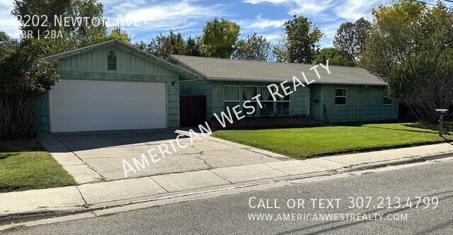 3bed/2bath/2car property image