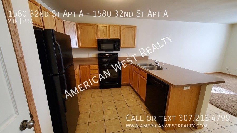 2bed/2bath Duplex property image