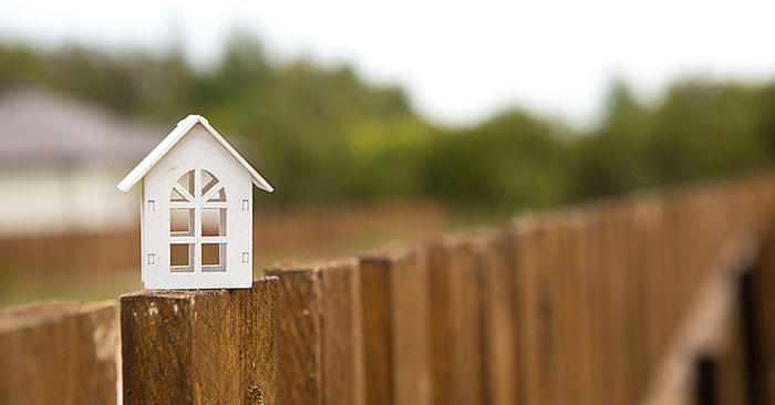 On the Fence About Selling? These Signs Can Indicate It’s Time to Make a Move